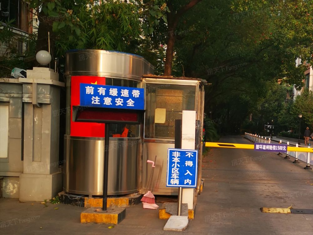 小区相关图