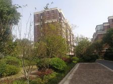 地铁21号线旁联排买三层带两层精装修拎包入住