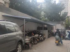 带一个20平方的楼台 客厅大 居住舒适