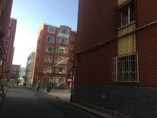 此房户型方正配套设施齐全繁华地段出行方便