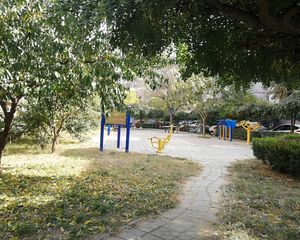 康泽园北区 中间楼层大两室 诚心卖