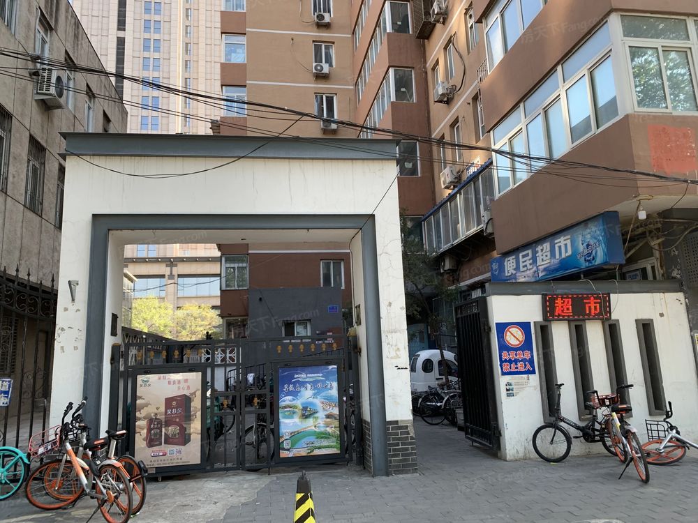 小区相关图