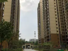 地铁口大4房 单价6千多 交通便捷