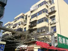 铁英街4号院 交通便利 近医院 南北通透 满五 精装修 板楼