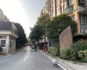 地铁口生活成本低低楼层