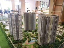 光谷东花山新城次新小区边户四房带车位诚心出售