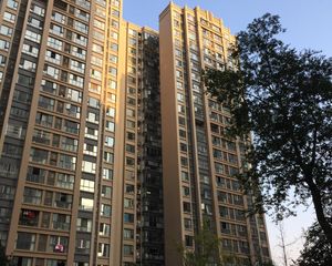 绿地世纪城3室2厅西