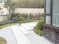 歌乐山次新洋房,居家环境好,安静舒适。一楼带花园