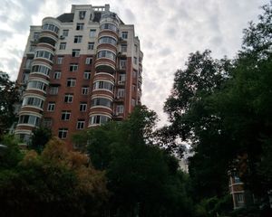 千禧颐河园北景苑 南北通透,采光好 装修好,环镜优美 近地铁 视野好,诚心出售