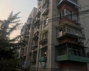 模式口北里中间层两居全明格局看房有钥匙