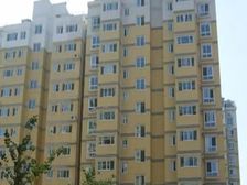 兴盛小区 带车位储藏室 价格可谈 储藏室门朝外方便