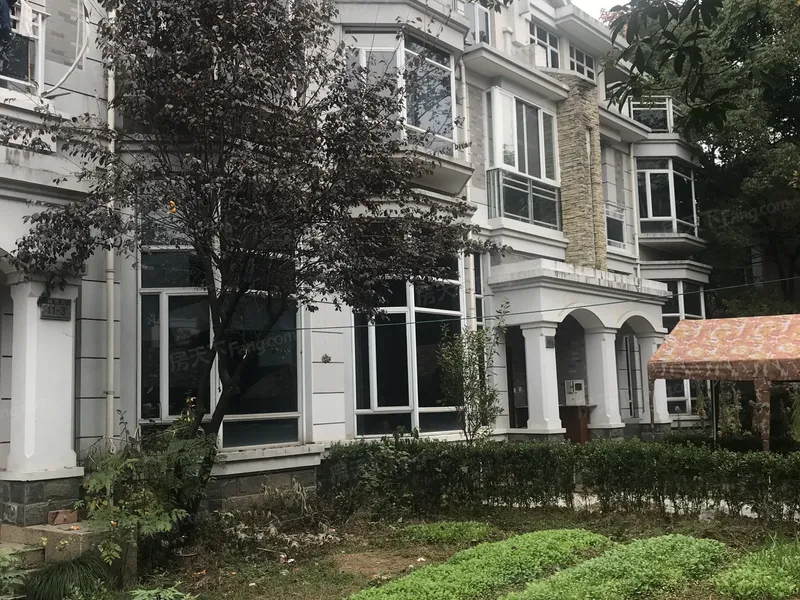 怡景花城别墅实景图