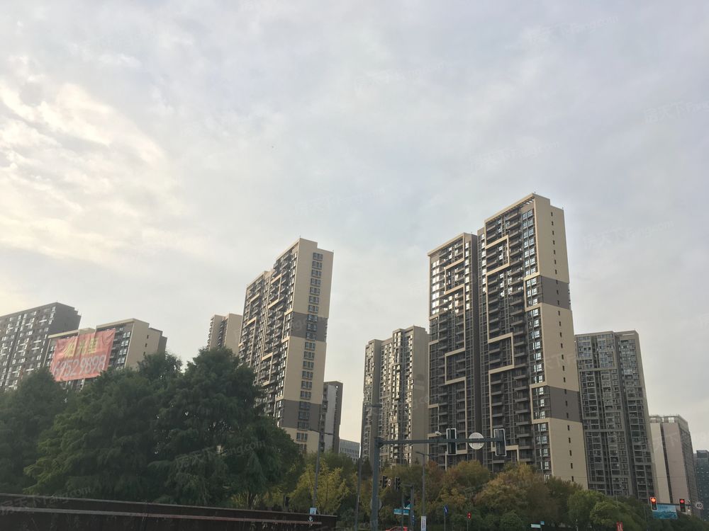 小区相关图