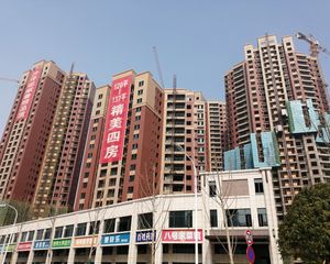 花缇紫郡环境优美户型通透精品四房诚心出售