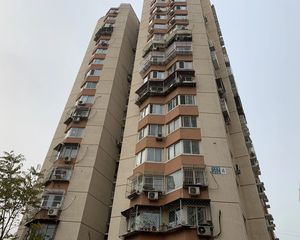 文体路38号院西南两居室满五唯一带电梯中楼层