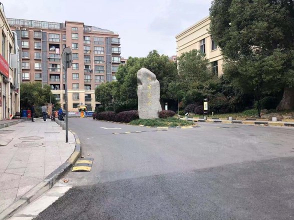 都市富苑实景图