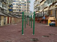 拾 中东200米 户型方正 总价低 看房方便