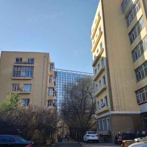  �����´�2��1��1���ϱ�����1300.00Ԫ/�³��� 