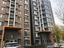 客户落地窗楼层好,视野好,满五,全明两居