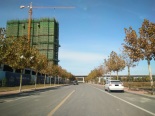 东邻道路实景