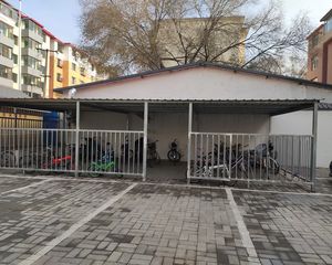 此房满五年,南北通透格局,采光充足,三楼 三楼