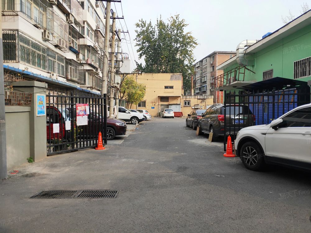 小区相关图