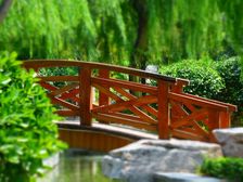 此房满两年,联排别墅,毛坯房上下三层。