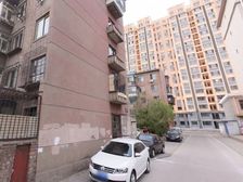 少先31 简单装修 步梯四楼 包百商圈