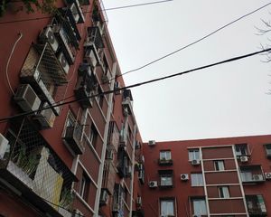 六里桥北里南北通透两居室满五唯一诚心卖