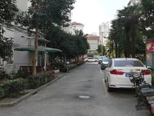 老人的福音一楼带花园精装修拎包入住一梯两户