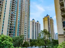 户型方正 南向采光好,视野开阔