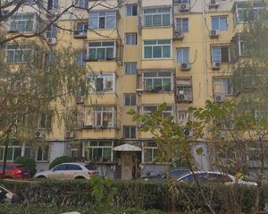 佳运园低楼层两居室诚心出售