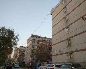 此房视野开阔无遮挡,交通便利出行方便,配套齐全