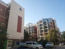 黄河路五号线地铁口,标准一室一厅,双气小区,好停车