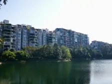 一碗水 春天花园四房180万