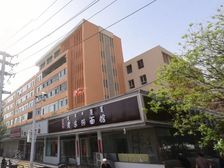 业主诚意出售,小区绿化好,停车方便,看房方便。