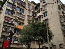 大江一组团 精装两房 拎包入住 近江边 看房方便 急卖