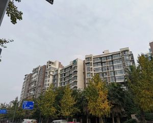 棠湖泊林镇3室2厅东南