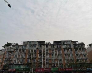 新科花园4室2厅东南