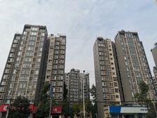 贵通御苑枫景5室1厅东南