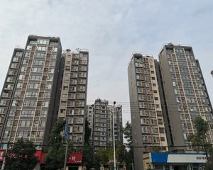 贵通御苑枫景5室1厅东南