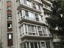 精装修,两面采光,装修2年领包入住