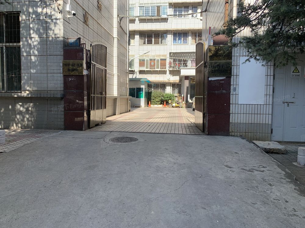小区相关图