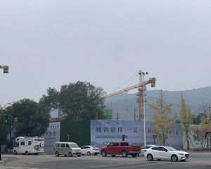 龙湖中骏光明.璟悦天著4室1厅东南