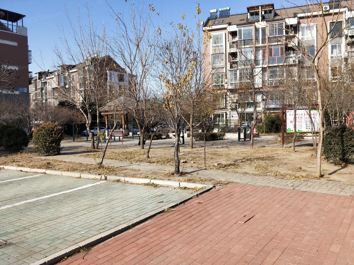 水木天成依湖园