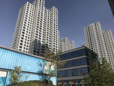 诚心出售,可观汾河景,全明户型采光好,格局方正,太原尖草坪森林公园