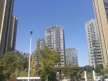 银翔湖畔公园旁,一线湖景三房两卫, 房龄新,保养好