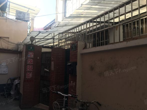 蓬莱路24弄小区实景图