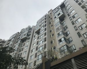 蓝谷地三四期3室2厅东南