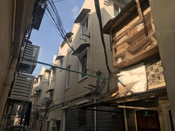 蓬莱路24弄小区实景图